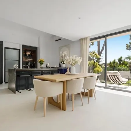 Βίλα Cap D'antibes Villa, 6 People, Sea View, Air Conditioning Αντίμπ