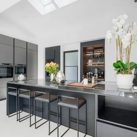 Cap D'antibes Villa, 6 People, Sea View, Air Conditioning Αντίμπ