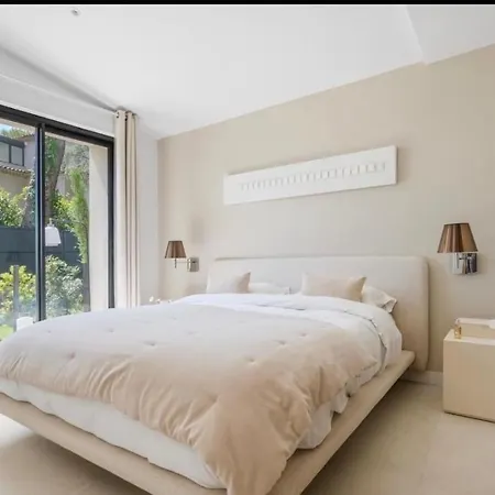 Cap D'antibes Villa, 6 People, Sea View, Air Conditioning Антіб