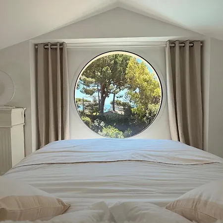 Cap D'antibes Villa, 6 People, Sea View, Air Conditioning